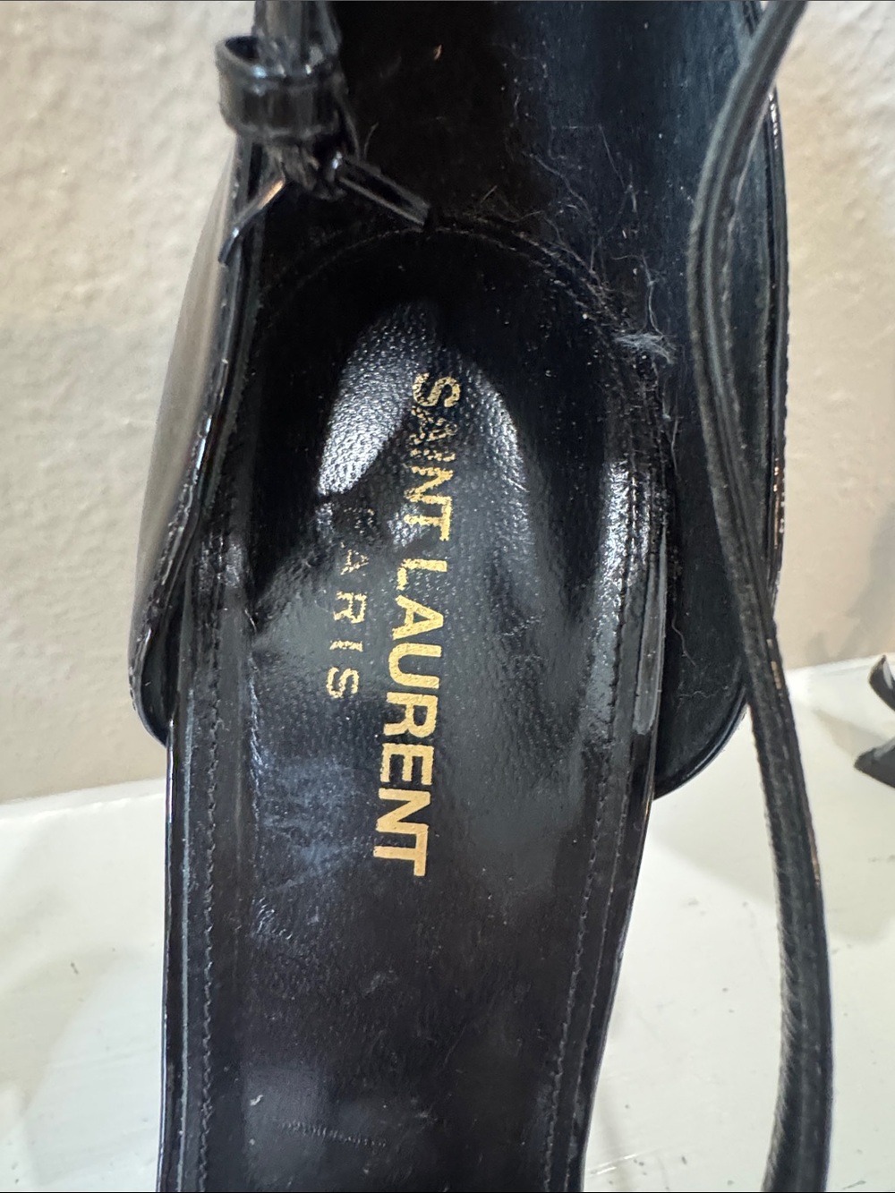Saint Laurent Black Patent Logo-Heel Strappy Sandals - Picture 8 of 11
